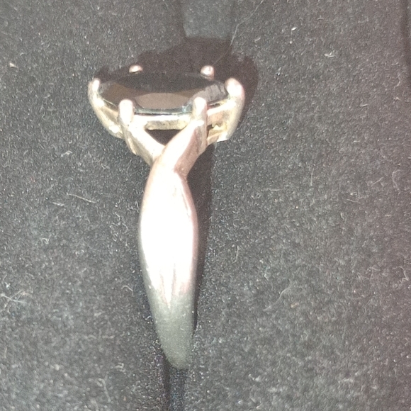 Vintage Black Gem Sterling Silver Ring - Picture 11 of 12